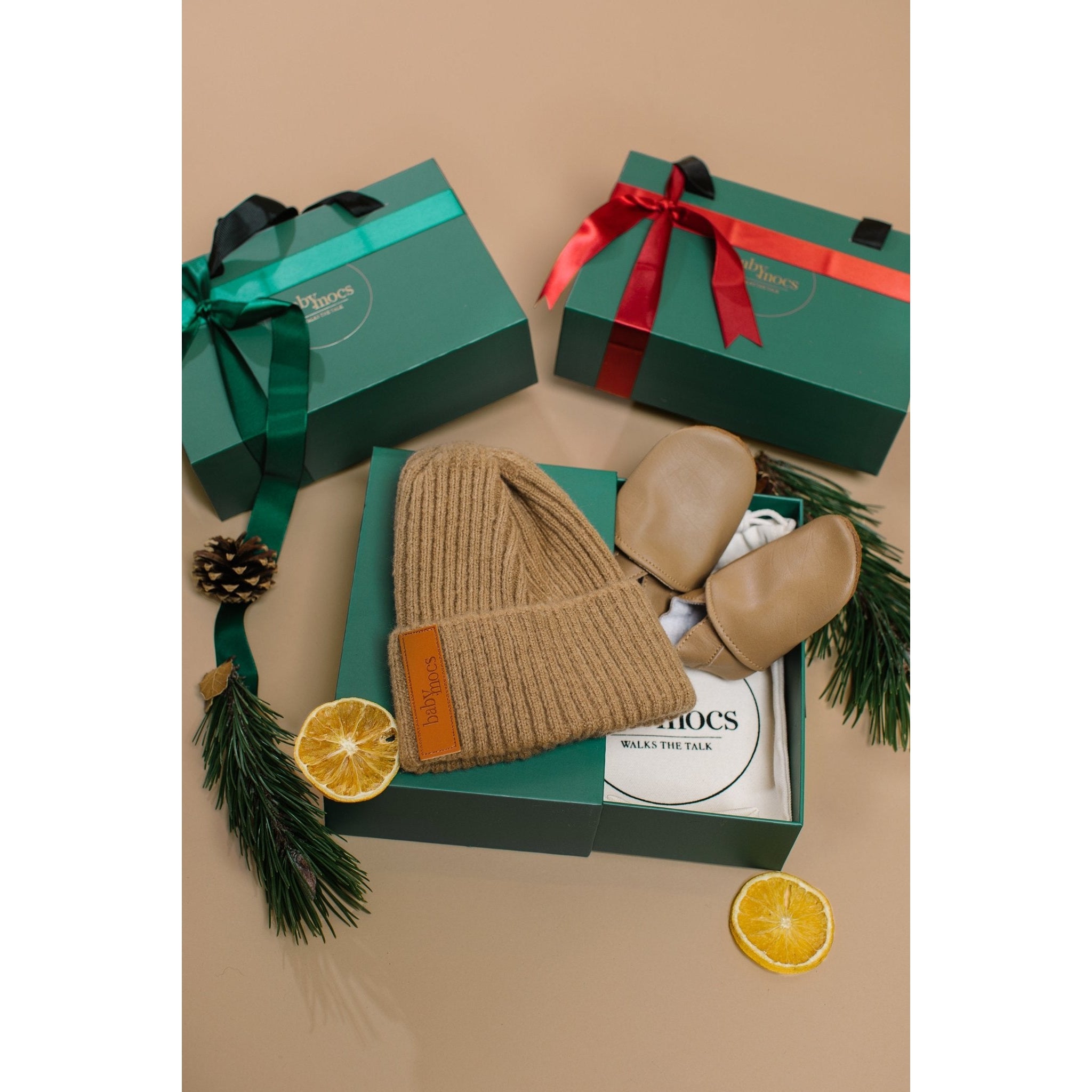 Ordering a gift? Add a gift box to your order to make it extra special! ๐ - BabyMocs