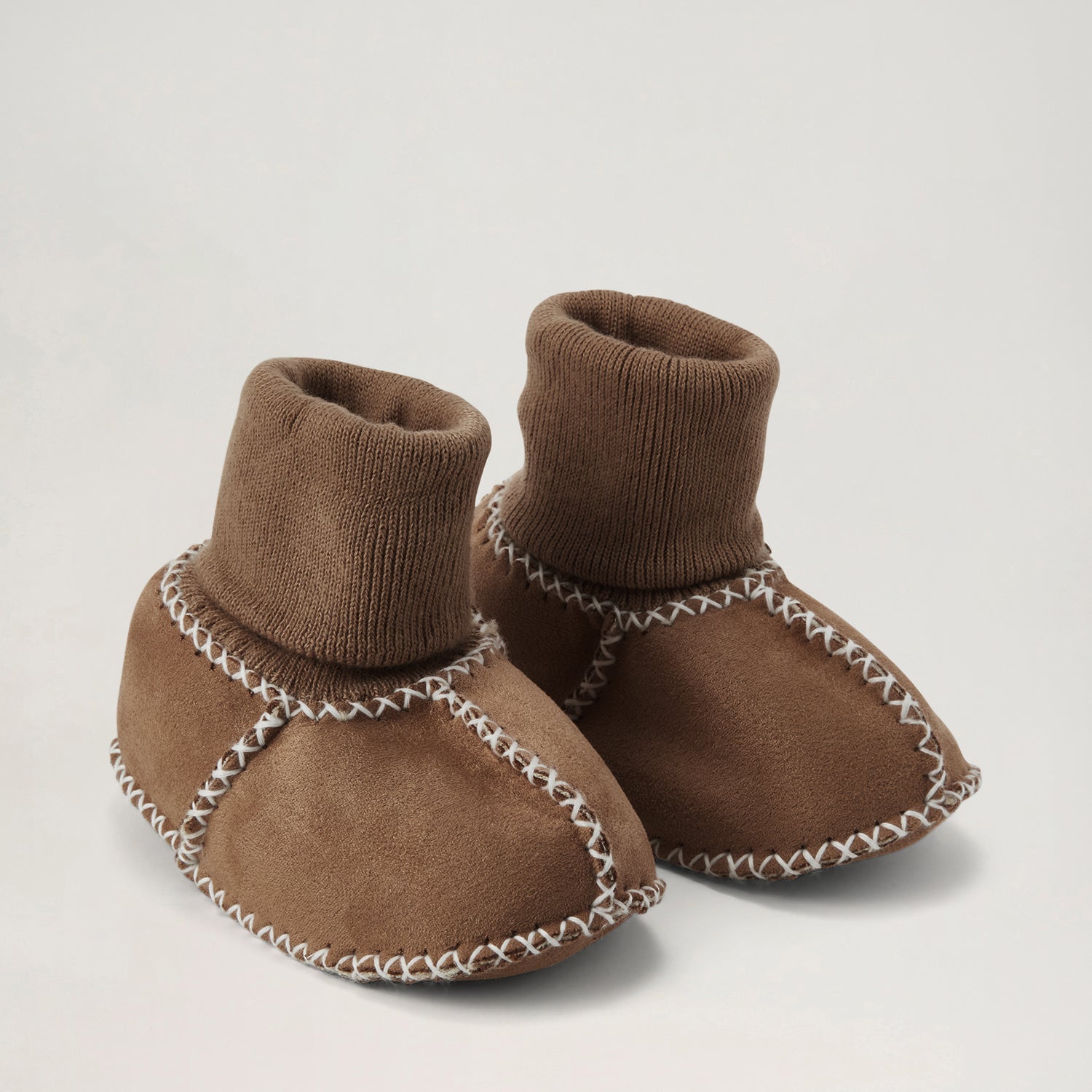 🎁 Cosy Mocs (100% off)